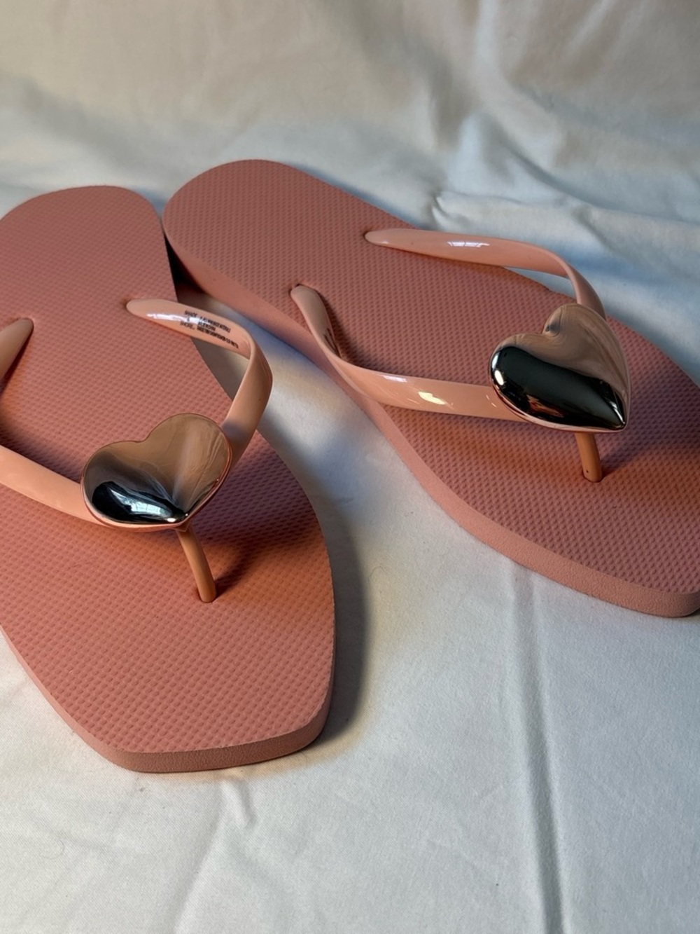 Women’s Pink Heart-Accent Flip Flops